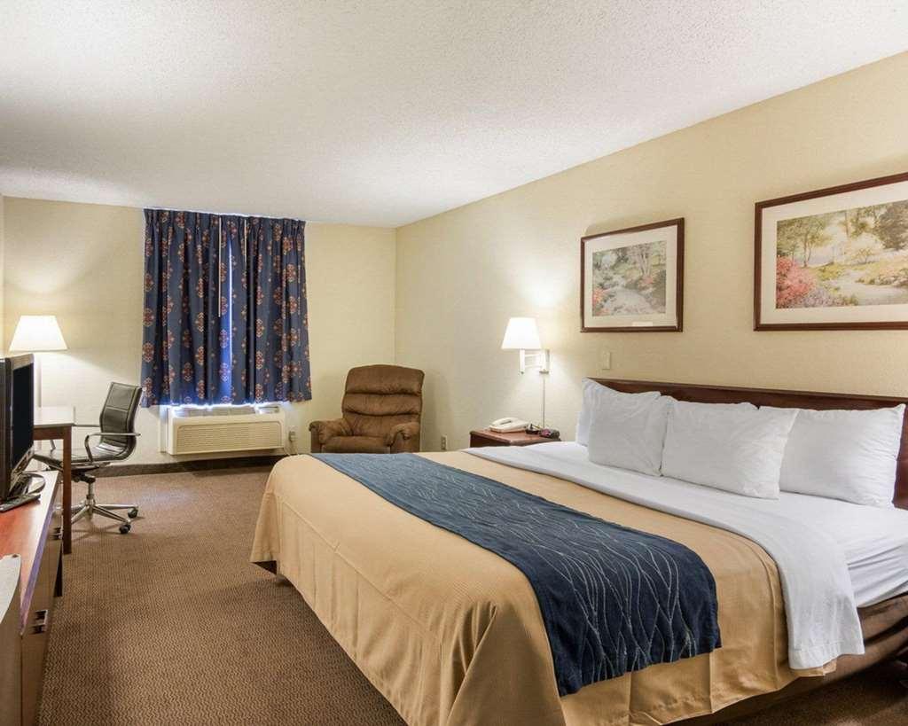 Quality Inn University Area Farmville Bilik gambar