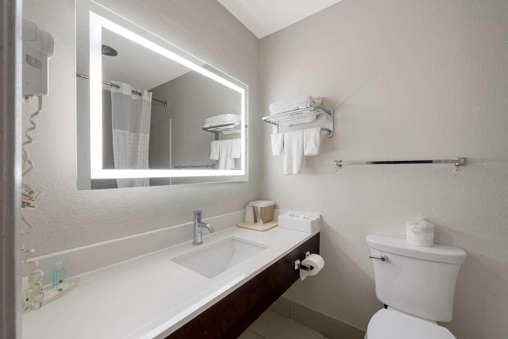 Quality Inn University Area Farmville Bilik gambar