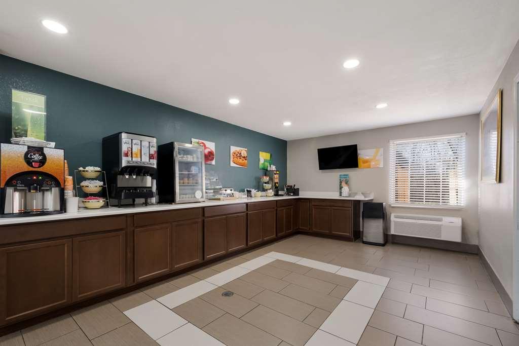 Quality Inn University Area Farmville Restoran gambar