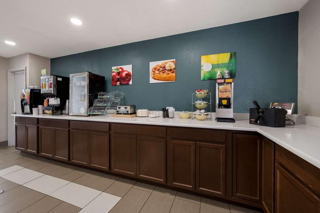 Quality Inn University Area Farmville Restoran gambar